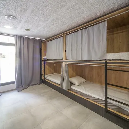 Hostal Faro Solo Mujeres